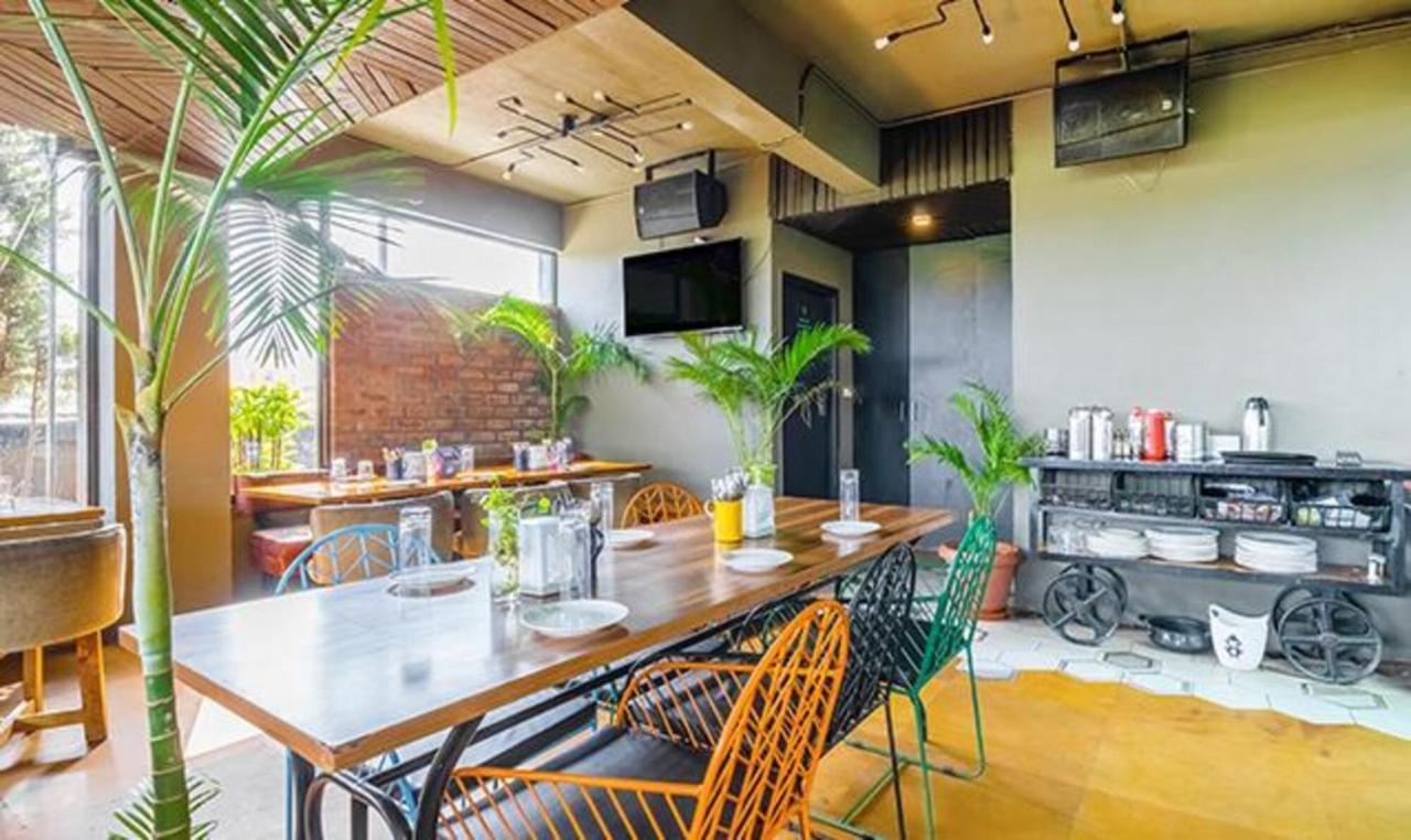 Fabhotel Prime Om Epic Vijay Nagar Индор Екстериор снимка