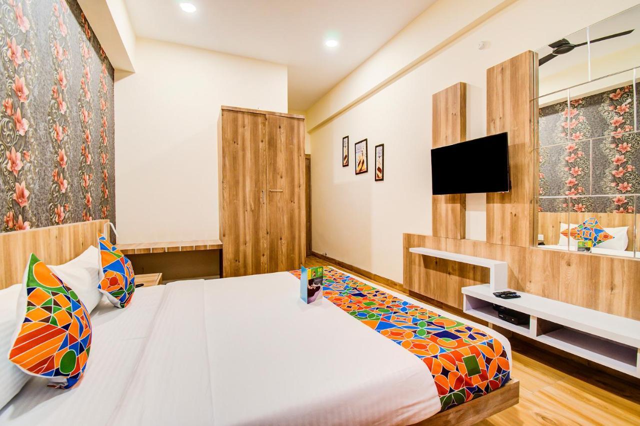 Fabhotel Prime Om Epic Vijay Nagar Индор Екстериор снимка